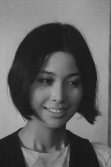 Rie Yokoyama como: Sakiko