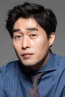 Jeong Min-seong como: Kaka
