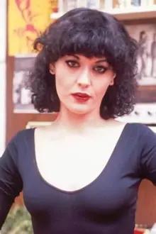 Beatriz Escudero como: Purita