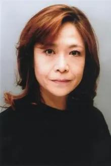Maiko Kazama como: Misako Akagi