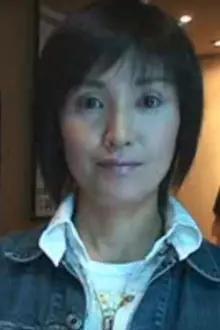 Sayako Hagiwara como: Mitsuko