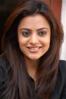 Nisha Agarwal como: Angel