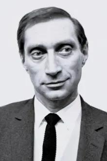 Vladek Sheybal como: Otto Leipzig