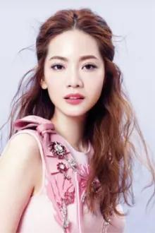Joanne Tseng como: Li Yi Wan