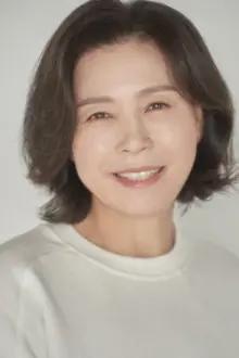 Cha Mi-kyeong como: Mother-in-law