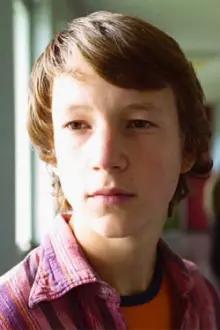 Max Enderfors como: Matti (age 15)