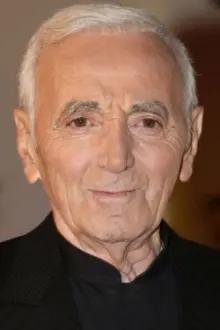 Charles Aznavour como: Le commissaire Kramer