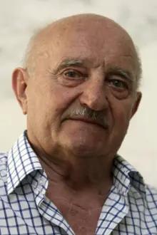 Josef Somr como: Dr. František Grospič