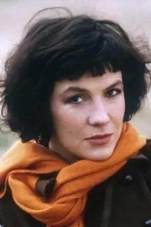 Virginie Thévenet como: Agnès
