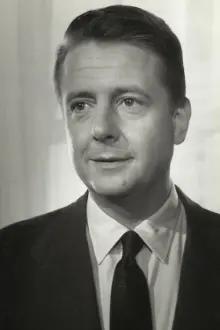 Jean Desailly como: Monsieur Duparc - le Père de Bernard