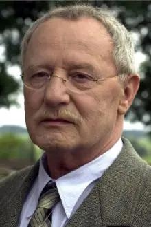 Jürgen Hentsch como: Professor Mack
