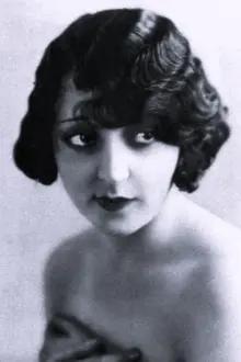 Alma Bennett como: 1st Cabaret Entertainer