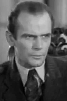 George Lynn como: Rudolf Hess