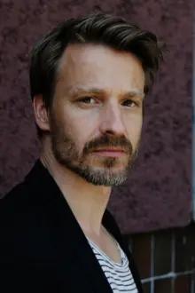 Maximilian von Pufendorf como: Hannes Gerhards