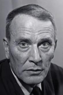 Carl Lange como: General von Seydlitz-Kurzbach