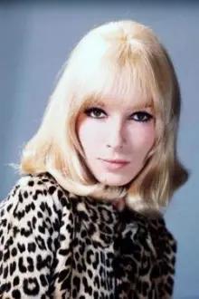 Dany Saval como: Lucille