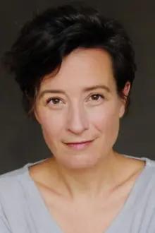 Karina Plachetka como: Isabella