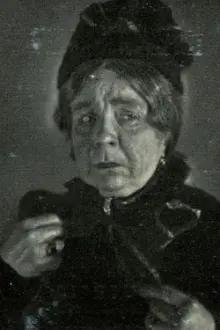 Josefine Dora como: Frau Klee