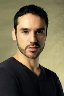 Rodrigo De la Rosa como: Octavio Perez