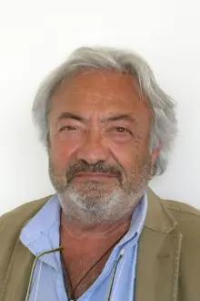 Gigio Morra como: Commissario Fiutozzi