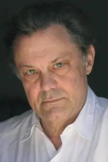 Philippe Caubère como: Georges