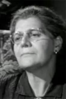 Augusta Ciolli como: Aunt Catherine