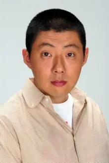 Yoshiyoshi Arakawa como: Akira Hiuchi
