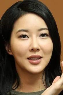 Jang Mi-Inae como: Jang Min Ae