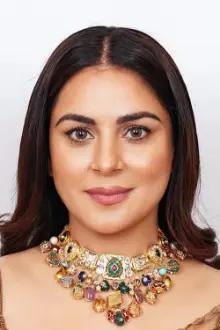 Shraddha Arya como: Ritu