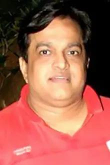 Vivek Shauq como: Nalaik