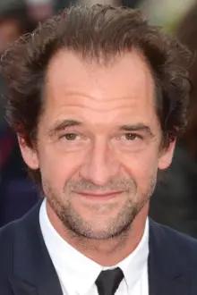Stéphane De Groodt como: Michel Caulaincourt