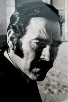Ramón Centenero como: Inspector Closseau