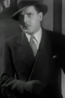 George Barraud como: Lord Rothstein
