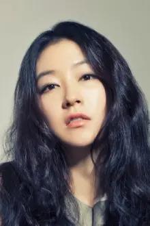 Park Jin-hee como: Han Cho-eun