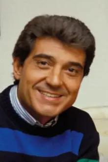 Andrés Pajares como: Amalio