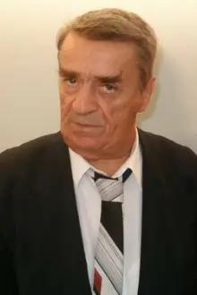 Ion Fiscuteanu como: Mr. Lăzărescu