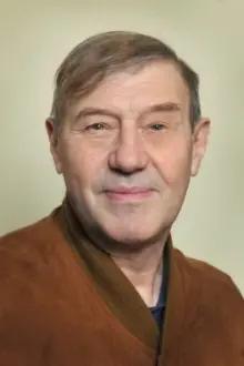 Sergei Dreiden como: Olga's Father