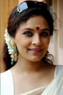 Sharbani Mukherji como: Radhika