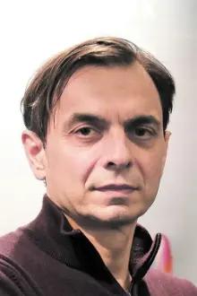 Bojan Žirović como: Robert