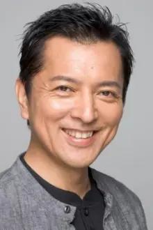 Takaaki Enoki como: Mayor
