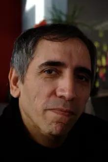 Mohsen Makhmalbaf como: Ele mesmo
