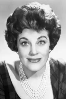 Kaye Ballard como: Mrs. Lewis (1940's)