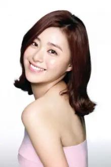 Lee Young-eun como: Yoo Eun-joo