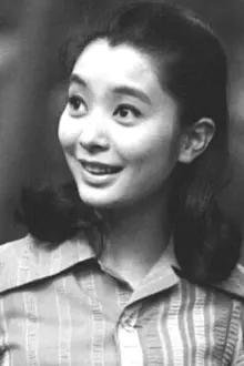 Etsuko Ikuta como: Kinu