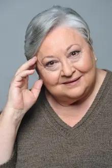 Piroska Molnár como: Grandmother