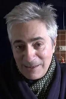 Emanuele Barresi como: Luciano
