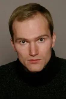 Egor Barinov como: Пушкарев
