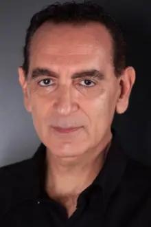 Gennaro Cannavacciuolo como: Silvio Crespi
