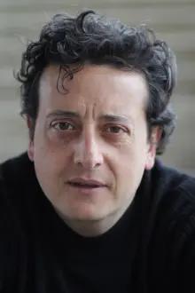 Massimo De Lorenzo como: Pater