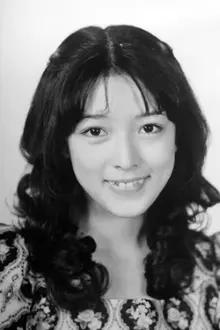 Asami Kobayashi como: Naomi